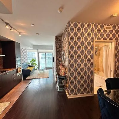 12,&nbsp;York, Waterfront Communities C1, Toronto