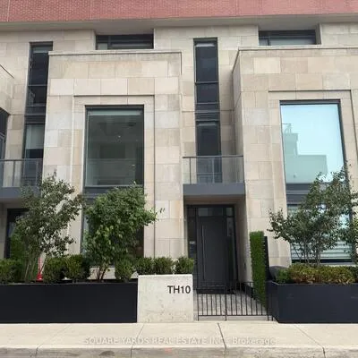 33,&nbsp;Frederick Todd, Thorncliffe Park, Toronto