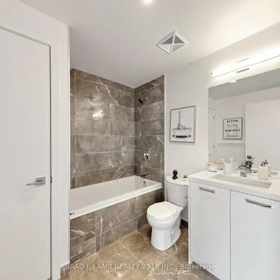 284,&nbsp;King, Moss Park, Toronto
