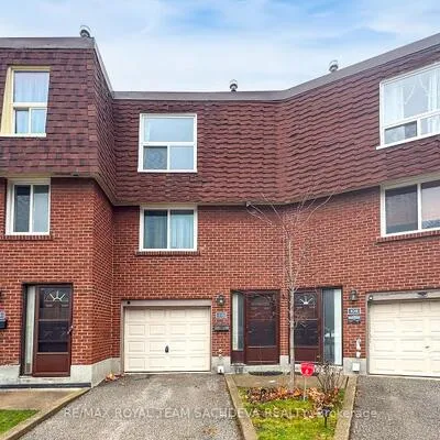 111,&nbsp;Huntingdale, L'Amoreaux, Toronto