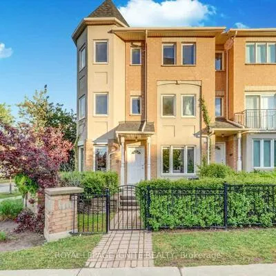 19,&nbsp;Rosebank, Malvern, Toronto