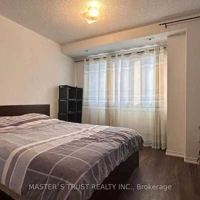 28,&nbsp;Rosebank, Malvern, Toronto