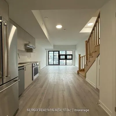 485,&nbsp;Logan, South Riverdale, Toronto