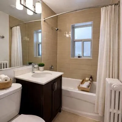 2404,&nbsp;Queen, Birchcliffe-Cliffside, Toronto