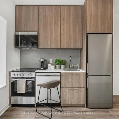 7437,&nbsp;Kingston, Rouge E11, Toronto