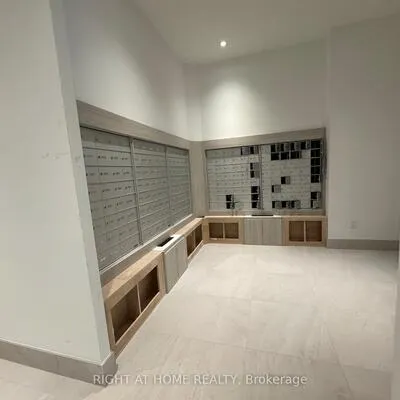 743,&nbsp;Warden, Clairlea-Birchmount, Toronto