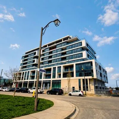 743,&nbsp;Warden, Clairlea-Birchmount, Toronto