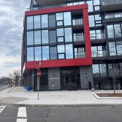 2,&nbsp;Manderley, Birchcliffe-Cliffside, Toronto