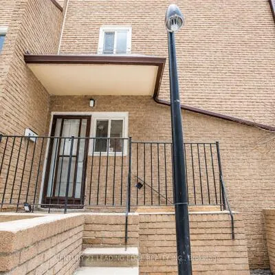 91,&nbsp;Muir, Scarborough Village, Toronto