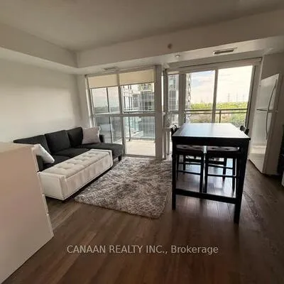 30,&nbsp;Meadowglen, Woburn, Toronto