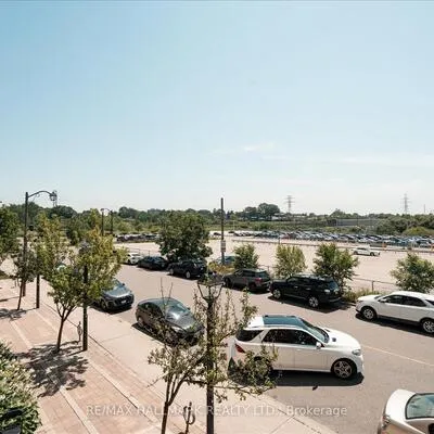 10,&nbsp;Mendelssohn, Clairlea-Birchmount, Toronto