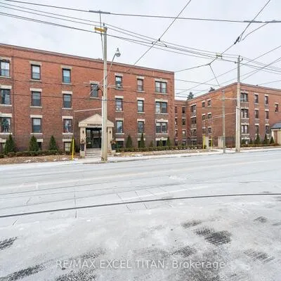 12,&nbsp;Kingston, Woodbine Corridor, Toronto