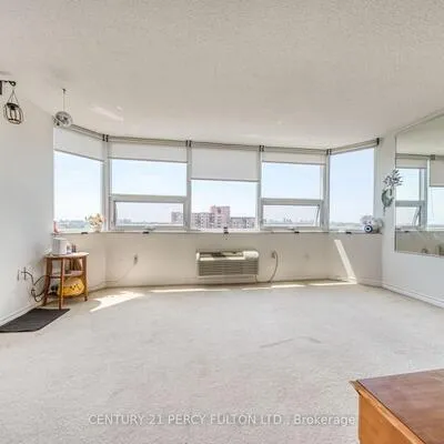 121,&nbsp;Ling, West Hill, Toronto