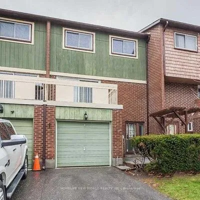 30,&nbsp;Chichester, L'Amoreaux, Toronto