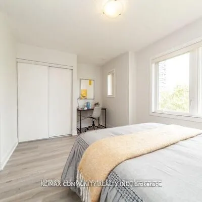 315,&nbsp;Village Green Square, Agincourt South-Malvern West, Toronto