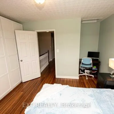901,&nbsp;Kennedy, Ionview, Toronto