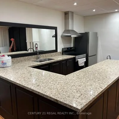 5,&nbsp;Massey, Crescent Town, Toronto