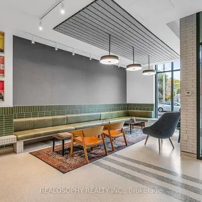 115,&nbsp;Larchmount, South Riverdale, Toronto