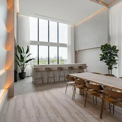 1050,&nbsp;Eastern, Greenwood-Coxwell, Toronto