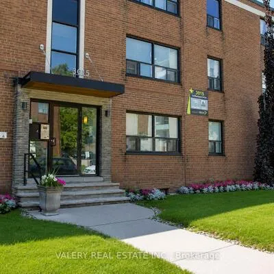 3017,&nbsp;Queen, Birchcliffe-Cliffside, Toronto