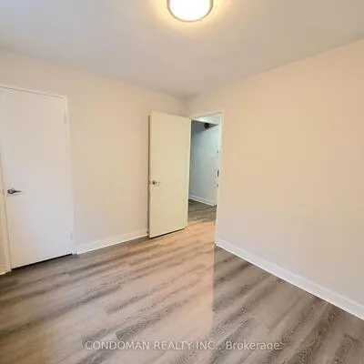 852,&nbsp;Broadview, Playter Estates-Danforth, Toronto