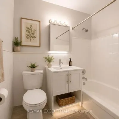 165,&nbsp;Cosburn, Danforth Village-East York, Toronto