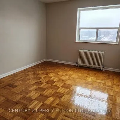 1305,&nbsp;Wilson, Downsview-Roding-CFB, Toronto