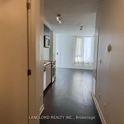 11, Maryport, Downsview-Roding-CFB, Toronto