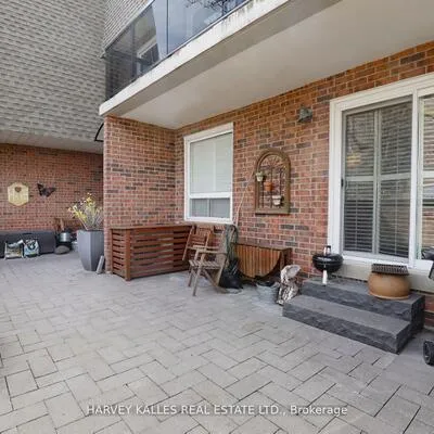 18,&nbsp;La Rose, Humber Heights, Toronto