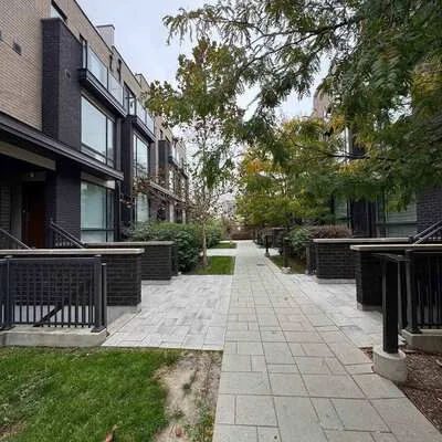 30,&nbsp;Fieldway, Islington-City Centre West, Toronto