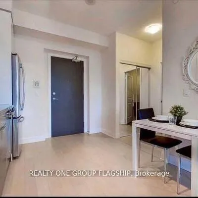 33,&nbsp;Shore Breeze, Mimico, Toronto