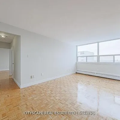 1442,&nbsp;Lawrence, Maple Leaf, Toronto