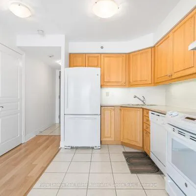 3,&nbsp;Marine Parade, Mimico, Toronto