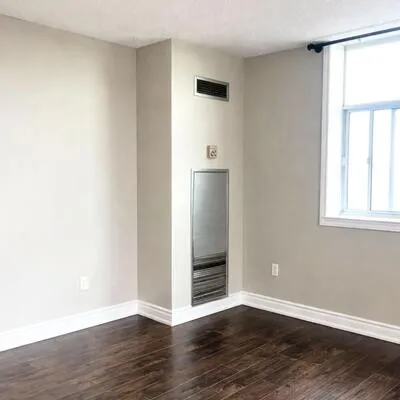 3559,&nbsp;Eglinton, Mount Dennis, Toronto