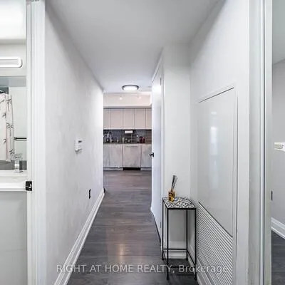 30,&nbsp;gibbs, Islington-City Centre West, Toronto