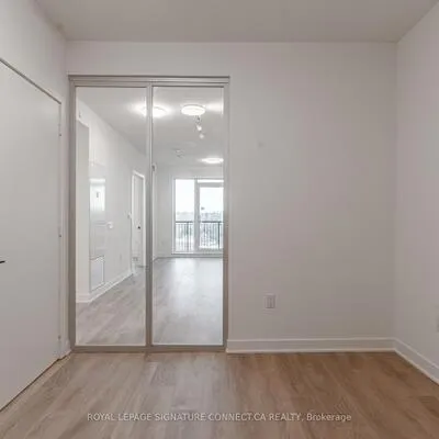 1185,&nbsp;Dupont, Dovercourt-Wallace Emerson-Junction, Toronto
