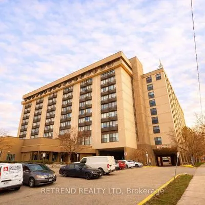2737,&nbsp;Keele, Downsview-Roding-CFB, Toronto