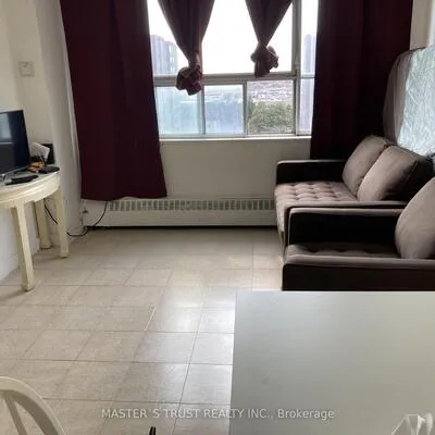 940,&nbsp;Caledonia, Yorkdale-Glen Park, Toronto