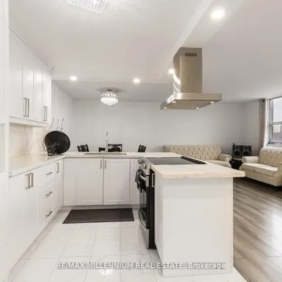 2645,&nbsp;Kipling, Mount Olive-Silverstone-Jamestown, Toronto