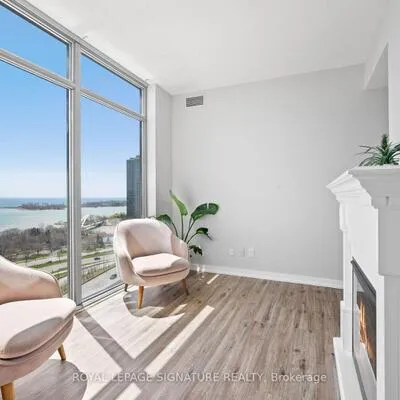 103,&nbsp;The Queensway, High Park-Swansea, Toronto