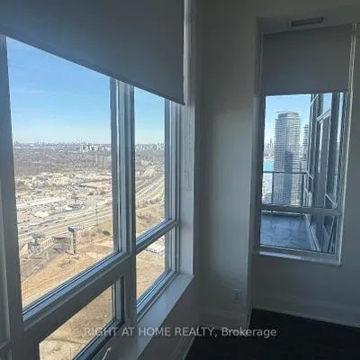36,&nbsp;park lawn, Mimico, Toronto