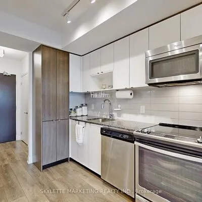 9,&nbsp;Valhalla Inn, Islington-City Centre West, Toronto