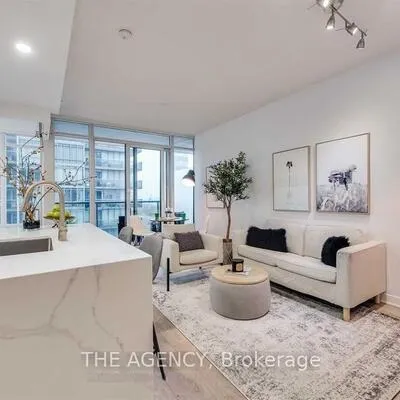 88,&nbsp;Park Lawn, Mimico, Toronto