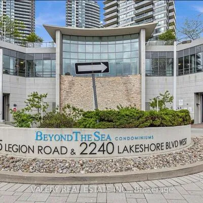 2240,&nbsp;Lakeshore, Mimico, Toronto