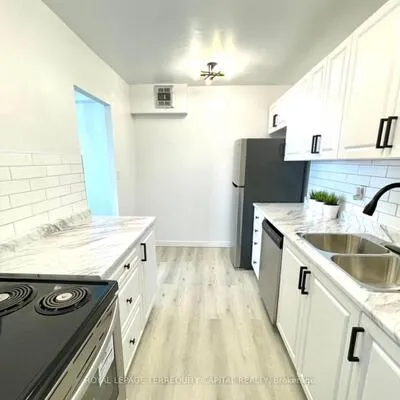 345,&nbsp;Driftwood, Black Creek, Toronto