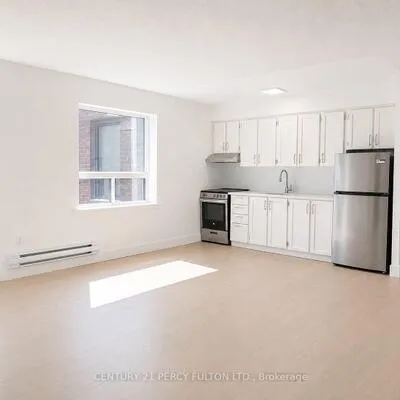 2373,&nbsp;Bloor, High Park-Swansea, Toronto