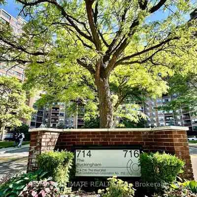 714,&nbsp;The West Mall, Eringate-Centennial-West Deane, Toronto