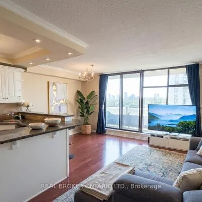 135,&nbsp;Marlee, Briar Hill-Belgravia, Toronto
