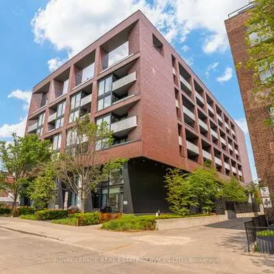 383,&nbsp;Sorauren, Roncesvalles, Toronto