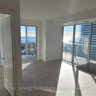 70,&nbsp;Annie Craig, Mimico, Toronto